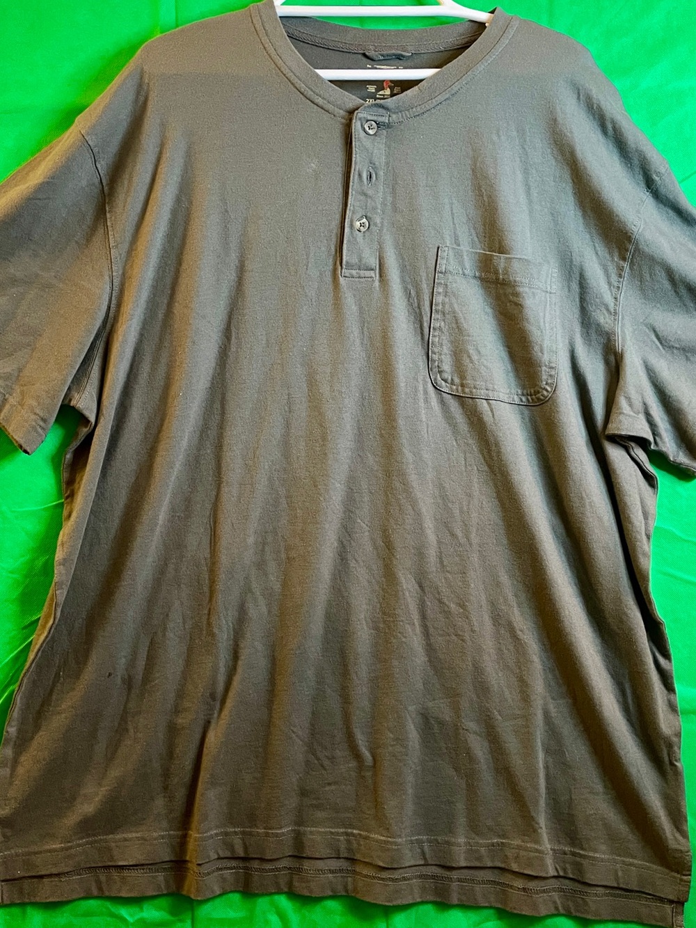 Men's Short-Sleeve Henley Pocket Tee - Gray